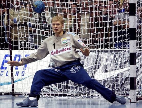 Torwart Johannes Bitter (Magdeburg) Handball EC 1 Herren Champions League 2003 2004, Halbfinale, SC Gladiators Magdeburg, SCM Einzelbild Magdeburg Abwehr