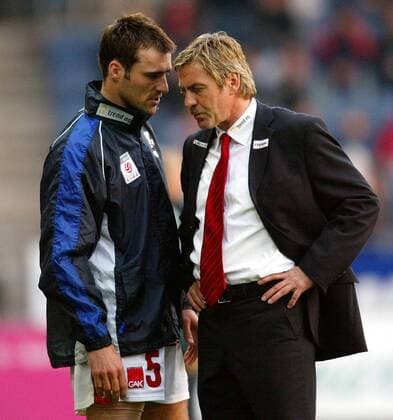Anton Ehmann (li.) im Gespräch mit Trainer Walter Schachner (beide Grazer AK) Fußball Herren tmobileBundesliga 2003 2004, 1. Österreichische Liga, Liebherr Grazer AK, GAK, Vdig Gruppe Graz