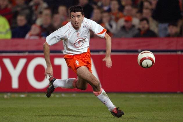 Roy Makaay (Niederlande) am Ball Fußball Länderspiel Herren Länderspiel 2004, Freundschaftsspiel, Test, Testspiel, Nationalmannschaft, Nationalteam, Einzelbild Rotterdam Dynamik,