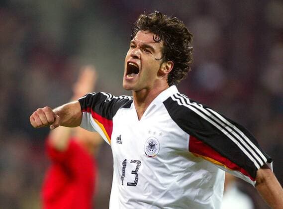 Michael Ballack (Deutschland) - Torjubel Fußball Länderspiel Herren Länderspiel 2004, Nationalmannschaft, Nationalteam, Nationaltrikot, Testspiel, Freundschaftsspiel Einzelbild Köln Freude, Begeisterung,