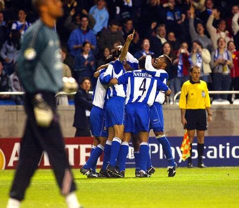 Torjubel La Coruna Fußball EC 1 Herren Champions League 2003 2004, Viertelfinale, Deportivo La Coruna Gruppe La Coruna Begeisterung, Freude,  