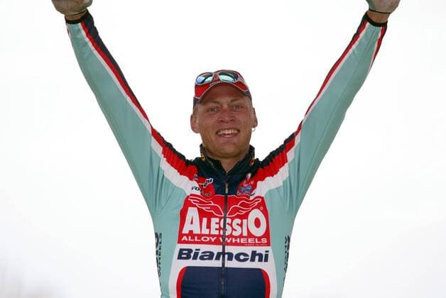 Magnus Backstedt (Schweden Alessio Bianchi) - Sieger von Paris - Roubaix 2004 Radsport Herren Paris - Roubaix 2004, Straßenradsport, Straße, Rad, Vdig Einzelbild Freude,
