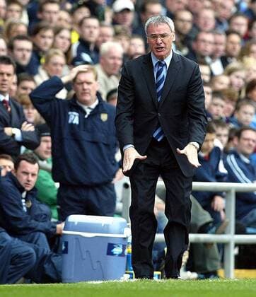 Trainer Claudio Ranieri (Chelsea) wütend Fußball Herren English Premier League 2003 2004, 1. Englische Liga, Chelsea FC London, Vdig Einzelbild toben, wütend, Emotionen, verzweifelt Birmingham Wut, Verzweiflung, Spannung