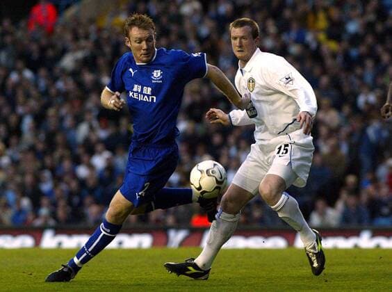 Steve Watson (li., Everton) gegen Stephen Caldwell (Leeds) Fußball Herren English Premier League 2003 2004, 1. Englische Liga, Leeds United FC - FC Everton 1:1, Gruppe Leeds Dynamik,