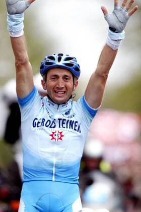 Sieger Davide Rebellin (Italien Gerolsteiner) - Siegesjubel Radsport Herren Amstel Gold Race 2004, Straßenradsport, Straße, Rad Einzelbild Limburg Glück, Freude, Begeisterung,