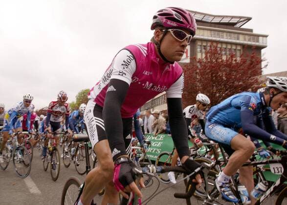 Jan Ullrich (Deutschland T Mobile) Radsport Herren 68. Wallonischer Pfeil 2004, Fleche Wallonne, Wallone, Straßenradsport, Straße, Rad Einzelbild
