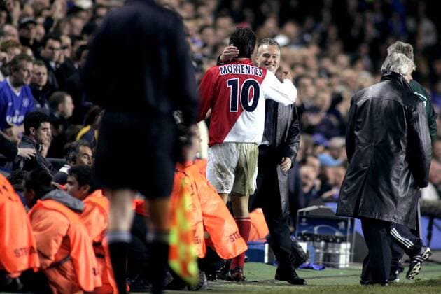 Trainer Didier Deschamps und Fernando Morientes (Monaco) - Torjubel Fußball EC 1 Herren Champions League 2003 2004, Halbfinale, AS Monaco, Vdig Gruppe London Freude,  