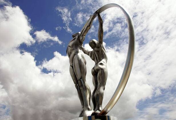 Die Wolken am Himmel können den Laureus World Sports Awards 2004 nicht trüben Laureus World Sports Awards 2004, Sportlerwahl, Ehrung, Sportlerehrung, Sportlerauszeichnung, Vdig Einzelbild Award Estoril