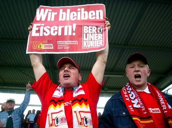 Wir bleiben Eisern! Union Fans unterstützen die Aktion Bluten für Union Fußball 2. BL Herren Saison 2003 2004, 1. FC Union Berlin, Fanaktion Gruppe Berlin