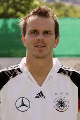 Dietmar Hamann (Deutschland) Fußball EM Herren Vorschau Europameisterschaft 2004, Euro, Vorstellung, Präsentation, Pressetermin, Porträttermin Porträt