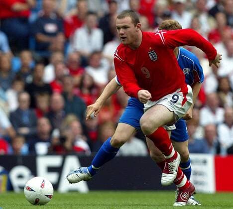 Wayne Rooney (England) - Antritt Fußball Länderspiel Herren Länderspiel 2004, Freundschaftsspiel, Test, Testspiel, Nationalmannschaft, Nationalteam, Vdig Einzelbild Manchester Dynamik,
