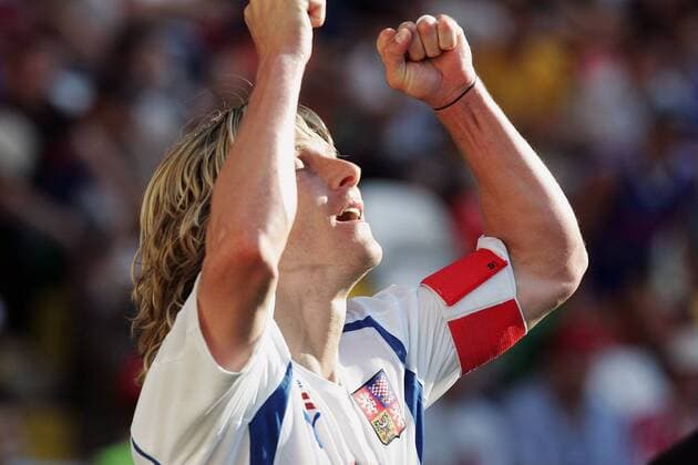 Pavel Nedved (Tschechien) jubelt Fußball EM Herren Euro 2004, Europameisterschaft, Länderspiel, Nationalmannschaft, Nationalteam, Gruppe D Einzelbild Aveiro Glück, Freude,