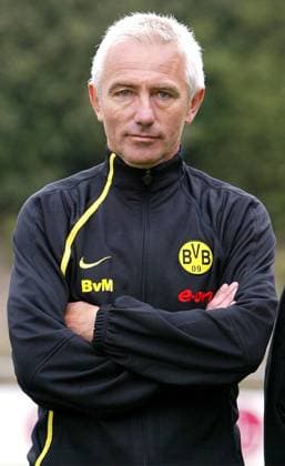 Trainer Bert van Marwijk (BVB) Fußball 1. BL Herren Saisonvorbereitung 2004 2005, Vorbereitung, Training, Trainingsauftakt, Borussia Dortmund, Vdig Porträt Dortmund
