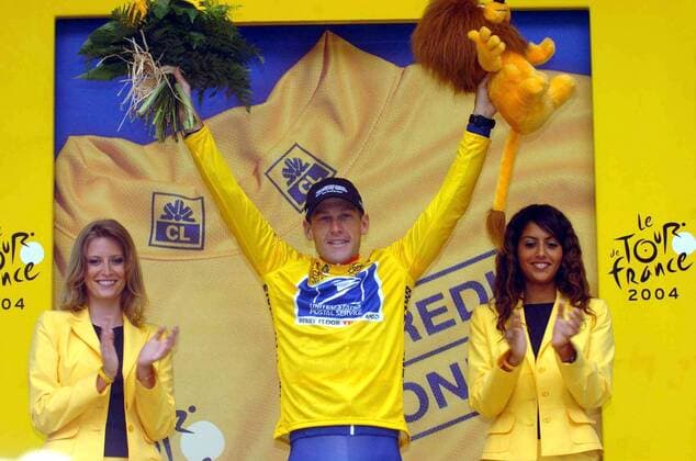 Lance Armstrong (USA US Postal Service) im gelben Trikot des Gesamtführenden Radsport Herren Tour de France 2004, Straßenradsport, Straße, Rad, Mannschaftszeitfahren, Zeitfahren Gruppe pan6565 4. Etappe Cambrai - Arras  