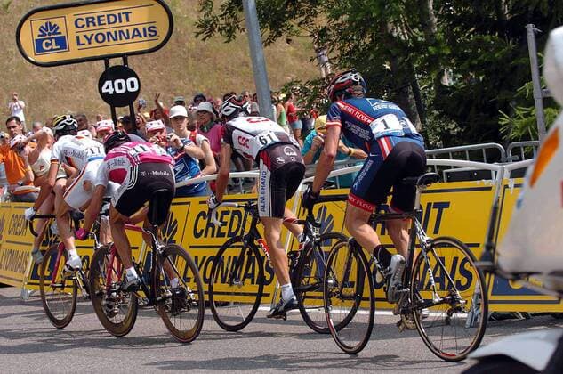Die letzten 400 Meter - v.re.: Lance Armstrong (USA US Postal Service) hinter Ivan Basso (Italien CSC), Jan Ullrich und Andreas Klöden (beide Deutschland T-Mobile) Radsport Herren Tour de France 2004, Straßenradsport, Straße, Rad, Vdig Gruppe 15. Etappe Valreas - Villard-de-Lans  