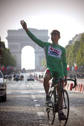 Der Sieger der Sprintwertung Robbie McEwen (Australien Lotto Domo) auf den Champs Elysees, hinten der Arc de Triomphe Radsport Herren Tour de France 2004, Straßenradsport, Straße, Rad Einzelbild Elysee 20. Etappe Montereau Fault Yonne - Paris Freude,