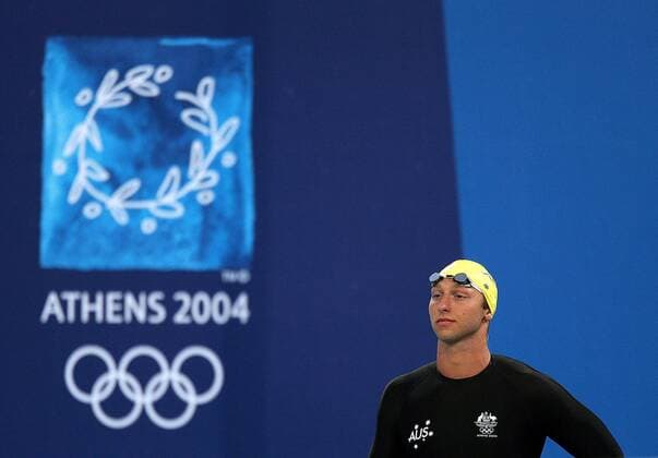Ian Thorpe (Australien) konzentriert sich vor dem Start Schwimmen OS Sommer Herren Olympische Sommerspiele Athen 2004, Olympia, Olympiade, Spiele, Schwimmsport Einzelbild Maroussi Konzentration,