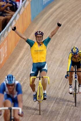 Stuart O Grady (Australien) wird Olympiasieger im Madison Radsport OS Sommer Herren Olympische Sommerspiele Athen 2004, Olympia, Olympiade, Spiele, Rad, Bahn, Bahnrad, Vdig Gruppe Maroussi Freude,