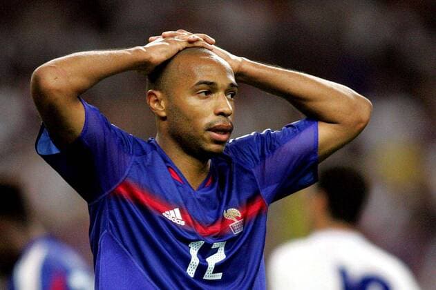 Thierry Henry (Frankreich) enttäuscht Fußball Länderspiel Herren Weltmeisterschaftsqualifikation 2004, Länderspiel, Qualifikation, Nationalmannschaft, Nationalteam Einzelbild pan7101 Paris, Saint Denis, St. Enttäuschung  