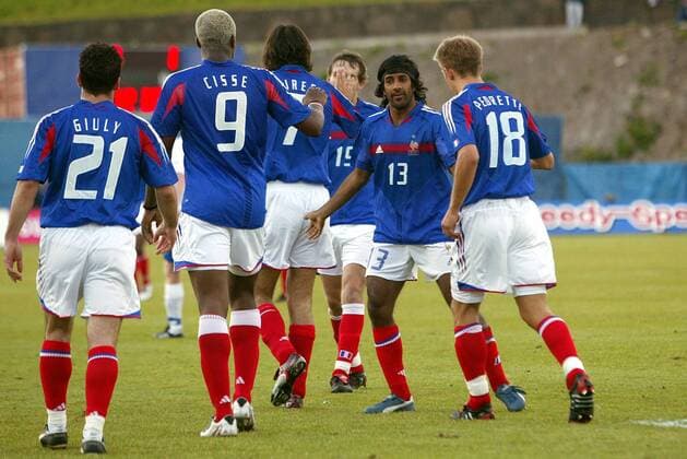 Torjubel Frankreich, v.li.: Ludovic Giuly, Djibril Cisse, Robert Pires, Vikash Dhorasoo und Benoit Pedretti Fußball Länderspiel Herren Qualifikation 2004, Länderspiel, Nationalmannschaft, Nationalteam, Gruppe pan7135 Torshavn Freude,  