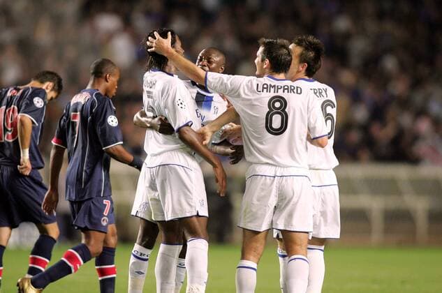 Torjubel Chelsea v.li.: Didier Drogba, William Gallas, Frank Lampard, John Terry Fußball EC 1 Herren Champions League 2004 2005, Paris Saint Germain - Chelsea FC London 0:3, PSG, Gruppe pan7176 Paris Freude, Begeisterung,  