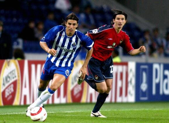 Areias (Porto, li.) gegen Evgeni Aldonin (ZSKA Moskau) Fußball EC 1 Herren Champions League 2004 2005, FC Porto - CSKA Moskau 0:0 Gruppe Porto Dynamik,
