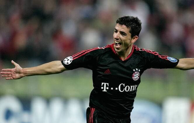 Roy Makaay (Bayern) - Torjubel Fußball EC 1 Herren Champions League 2004 2005, FC Bayern München, Einzelbild München Freude,