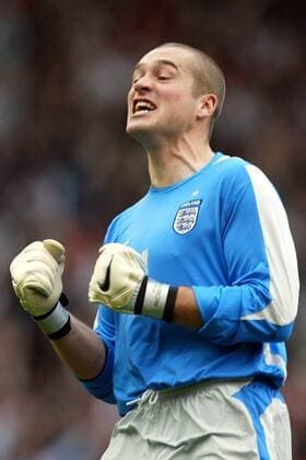 Torwart Paul Robinson (England) jubelt Fußball Länderspiel Herren Weltmeisterschaftsqualifikation 2004, Qualifikation, Länderspiel, Nationalmannschaft, Nationalteam, Einzelbild Manchester Freude,