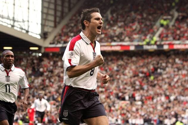 Torschütze Frank Lampard (England) feiert die 1:0-Führung Fußball Länderspiel Herren Qualifikation 2004, Länderspiel, Einzelbild Manchester Begeisterung, Freude,