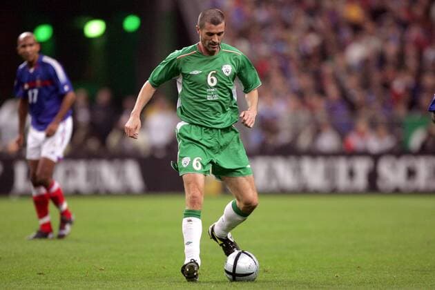 Roy Keane (Irland) am Ball Fußball Länderspiel Herren Qualifikation 2004, Länderspiel, Nationalmannschaft, Nationalteam, Vdig Einzelbild pan7373 Paris Dynamik,  