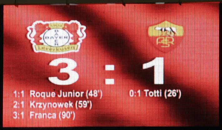 3:1 - Das Endergebnis der Partie Leverkusen - AS Rom auf der Anzeigetafel Fußball EC 1 Herren Champions League 2004 2005, Bayer 04 Leverkusen - AS Rom 3:1, Roma, Vdig Einzelbild Leverkusen