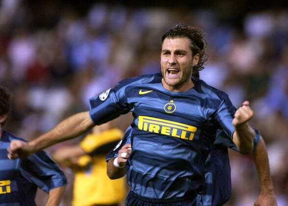 Christian Vieri (Inter) - Torjubel Fußball EC 1 Herren Champions League 2004 2005, Internazionale Mailand Einzelbild Valencia Freude, Begeisterung,