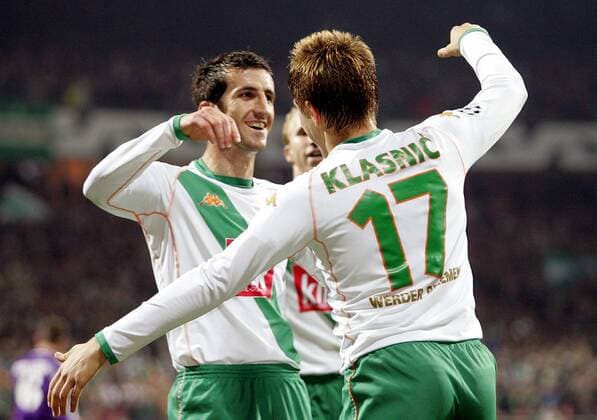 Johan Micoud (li.) und Ivan Klasnic (beide Bremen) - Torjubel Fußball EC 1 Herren Champions League 2004 2005, SV Werder Bremen Gruppe Bremen Begeisterung, Freude,