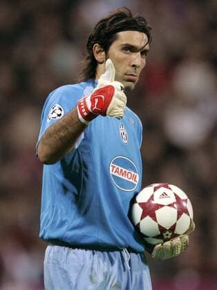 Gianluigi Buffon (Juventus) - thumbs up Fußball EC 1 Herren Champions League 2004 2005, Juventus Turin Einzelbild München