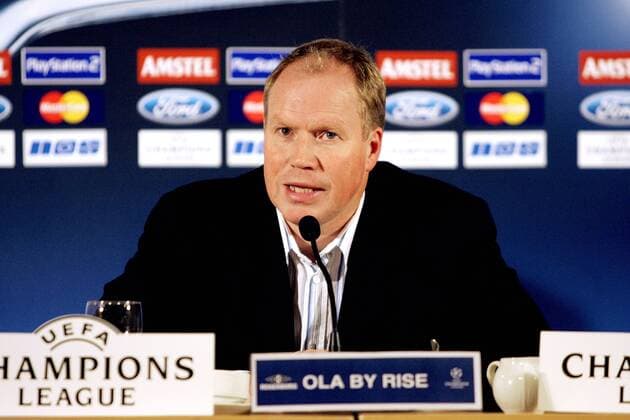 Trainer Ola By Rise (Trondheim) während der Pressekonferenz- PUBLISHING RIGHTS FOR GERMAN MEDIA ONLY Fußball EC 1 Herren Champions League 2004 2005, Rosenborg Trondheim, Vdig Einzelbild Eindhoven