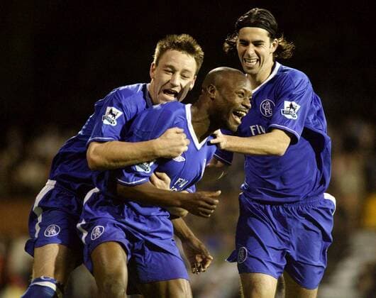 V.li.: John Terry, William Gallas und Tiago (alle Chelsea) - Torjubel - PUBLICATION ONLY FOR GERMAN SWISS AND AUSTRIAN MEDIA Fußball Herren English Premier League 2004 2005, 1. Englische Liga, Chelsea FC London, Vdig Gruppe London Freude, Begeisterung,
