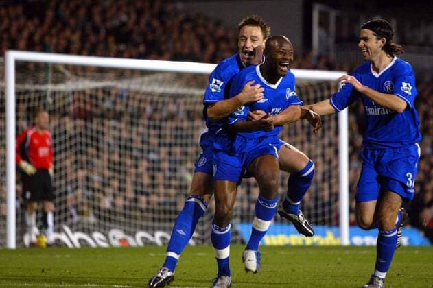 William Gallas (Mitte), John Terry (li.) und Tiago (alle Chelsea) - Torjubel Fußball 1. BL Herren English Premier League 2003 2004, 1. Englische Liga, Chelsea FC London, Vdig Gruppe London Freude, Begeisterung,