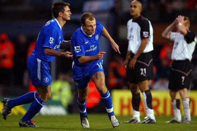 Arjen Robben (2.v.re.) und Frank Lampard (beide Chelsea) - Torjubel Fußball 1. BL Herren English Premier League 2003 2004, 1. Englische Liga, Fulham FC London - Chelsea FC London 1:4, Vdig Gruppe London Freude,