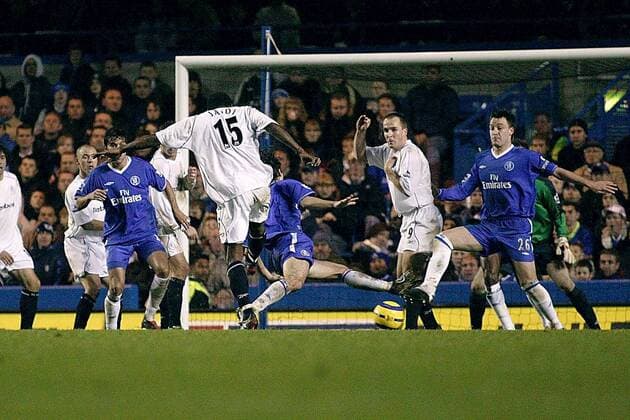 Radhi Jaidi (Bolton) erzielt den Ausgleichstreffer zum 2:2 - PUBLICATION ONLY FOR GERMAN, SWISS AND AUSTRAIN MEDIA Fußball Herren English Premier League 2004 2005, 1. Englische Liga, Chelsea FC London - Bolton Wanderers 2:2, Vdig Totale London Dynamik,