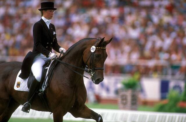 Nicole Uphoff (Deutschland) auf Rembrandt Pferdesport WM Damen Weltmeisterschaft 1990, Reiten, Reitsport, Dressur, Dressurreiten, Vdia Einzelbild Stockholm