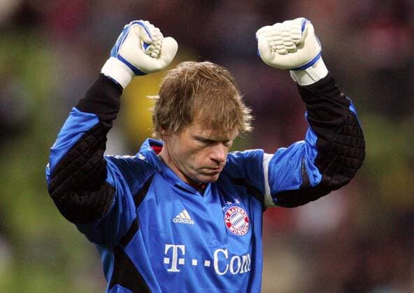 Torwart Oliver Kahn (Bayern) - Torjubel Fußball EC 1 Herren Champions League 2004 2005, FC Bayern München Einzelbild München