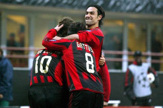 Alessandro Nesta (re.), Gattuso (Mitte) und Rui Costa (alle Milan) - Torjubel Fußball EC 1 Herren Champions League 2004 2005, AC Mailand Gruppe Mailand Freude,