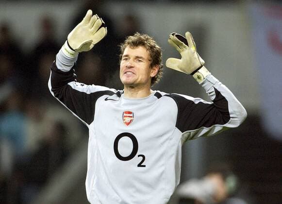 Torwart Jens Lehmann (Arsenal) winkt wütend ab Fußball EC 1 Herren Champions League 2004 2005, Arsenal FC London Einzelbild Eindhoven Wut, Spannung,