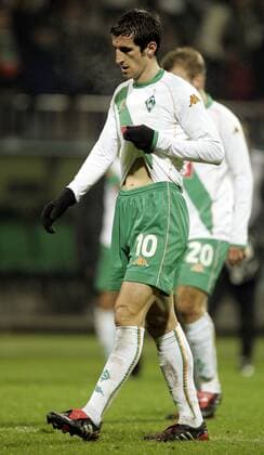 Johan Micoud (Bremen) - Abgang Fußball EC 1 Herren Champions League 2004 2005, SV Werder Bremen Einzelbild Bremen Enttäuschung,
