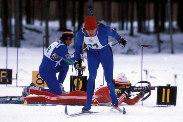 Klaus Siebert (DDR) verlässt den Schießstand Biathlon OS Winter Herren Olympische Winterspiele 1980, Olympia, Olympiade, Spiele, Staffel, Staffellauf, Staffelrennen, Vdia Gruppe Lake Placid