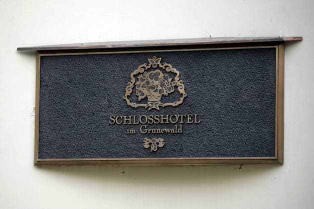 Schlosshotel Vier Jahreszeiten im Grunewald - Mannschaftsquartier der deutschen Nationalmannschaft während der WM 2006 Fußball WM Herren Mannschaftsunterkunft 2004, Vorschau Weltmeisterschaft 2006, Mannschaftsquartier, Mannschaftshotel Einzelbild Nationalmannschaft, Nationalteam, Deutschland Berlin