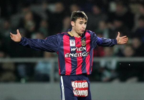 Steffen Hofmann (Rapid Wien) ratlos Fußball Herren tmobileBundesliga 2004 2005, 1. Österreichische Liga, SK Rapid Wien, Vdig, Einzelbild Pasching