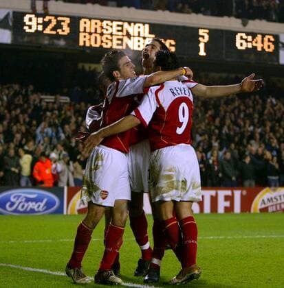 Torjubel Arsenal, v.li.: Cesc Fabregas, Robin van Persie und Jose Antonio Reyes Fußball EC 1 Herren Champions League 2004 2005, Arsenal FC London - Rosenborg Trondheim 5:1, Vdig Gruppe London Freude, Begeisterung,