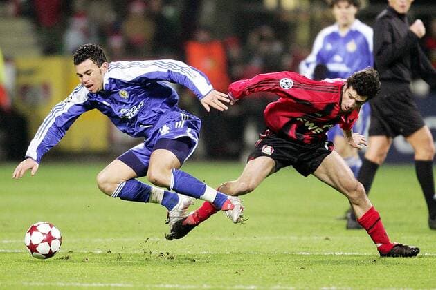 Rodolfo (Dynamo Kiev, li.) gegen Robson Ponte (Leverkusen) Fußball EC 1 Herren Champions League 2004 2005, Bayer 04 Leverkusen - Dinamo Kiew 3:0 Gruppe Leverkusen Dynamik, Kampf,