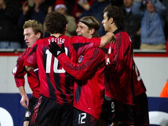 Torjubel Leverkusen, v. re.: Andrej Voronin, Paul Freier und Hanno Balitsch Fußball EC 1 Herren Champions League 2004 2005, Bayer 04 Leverkusen, Vdig Gruppe Leverkusen Freude,